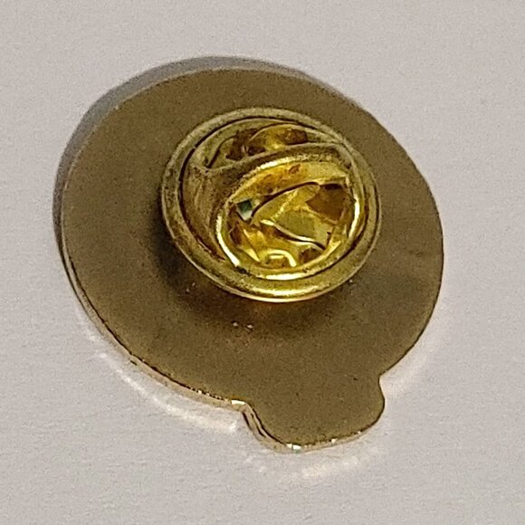 Girl Guides Canada Insignia Pin 3 - Picture 2 of 3